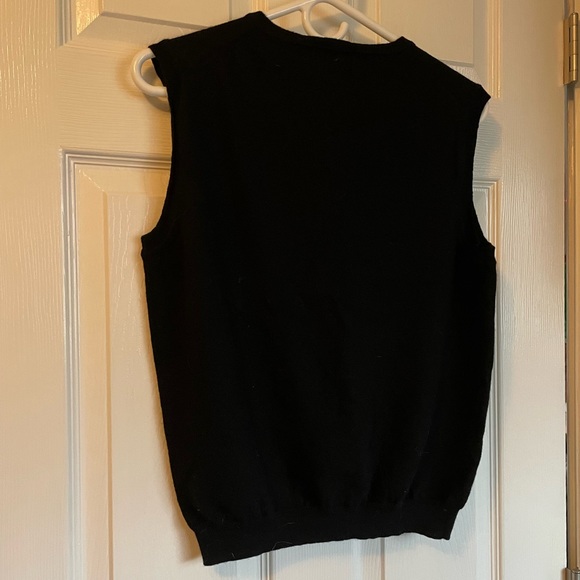 SOLD Calvin Klein Men’s Black Solid V-Neck Sweater Vest Size Large - Picture 2 of 4